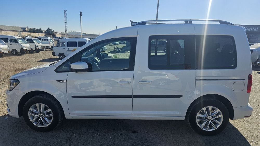 Volkswagen caddy tredline full