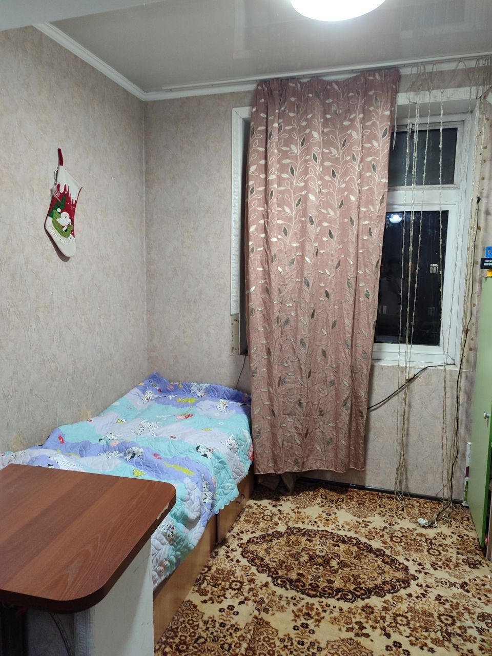 Продам ковры по 100000