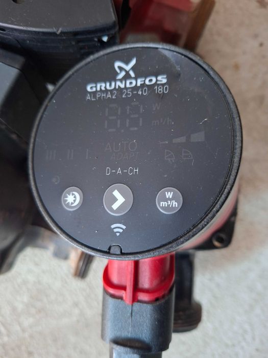 Продавам циркулационни помпи.