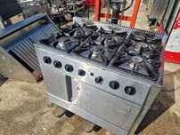 Aragaz inox 4-6 ochiuri, cu banc de.inox