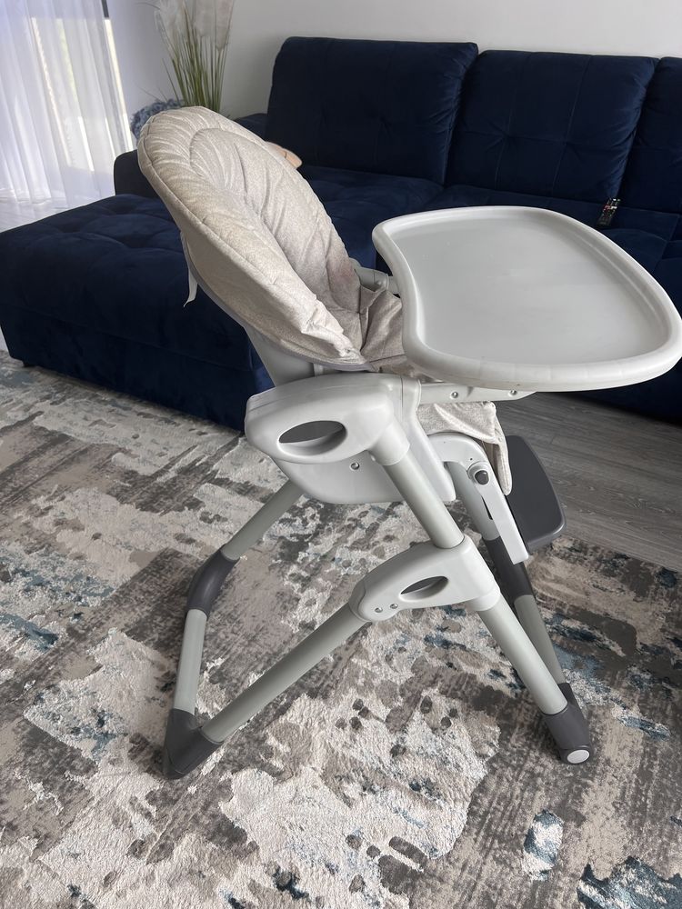 Scaun de masa joie 2in1