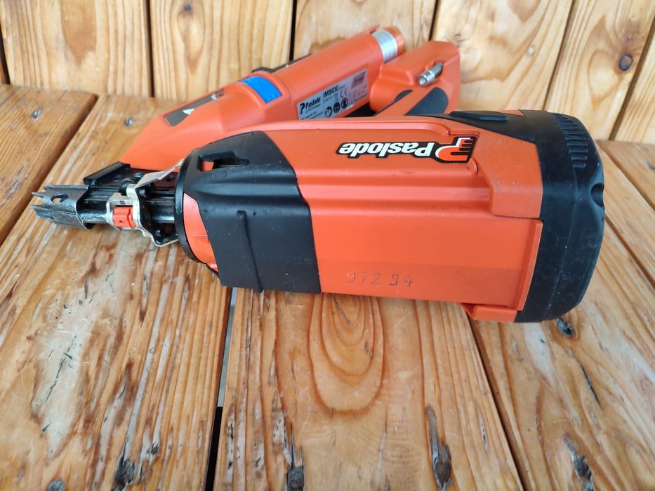 Paslode pistol de cuie pe gaz