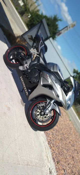 Cbr 1000rr sc 57