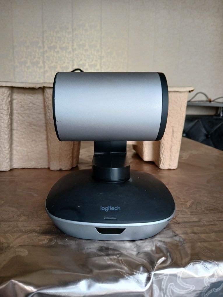 Logitech PTZ PRO 2 kamera sotiladi