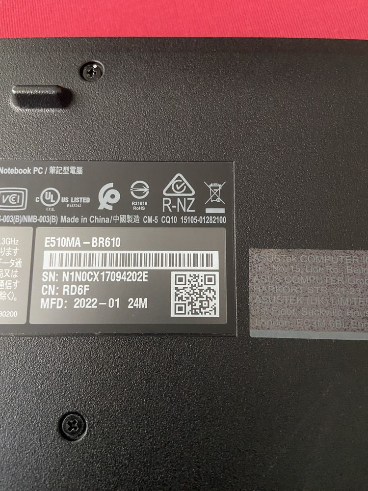 Laptop Asus E510MAB