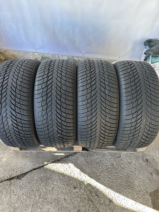 245/40/19 Nokian dot22 4бр