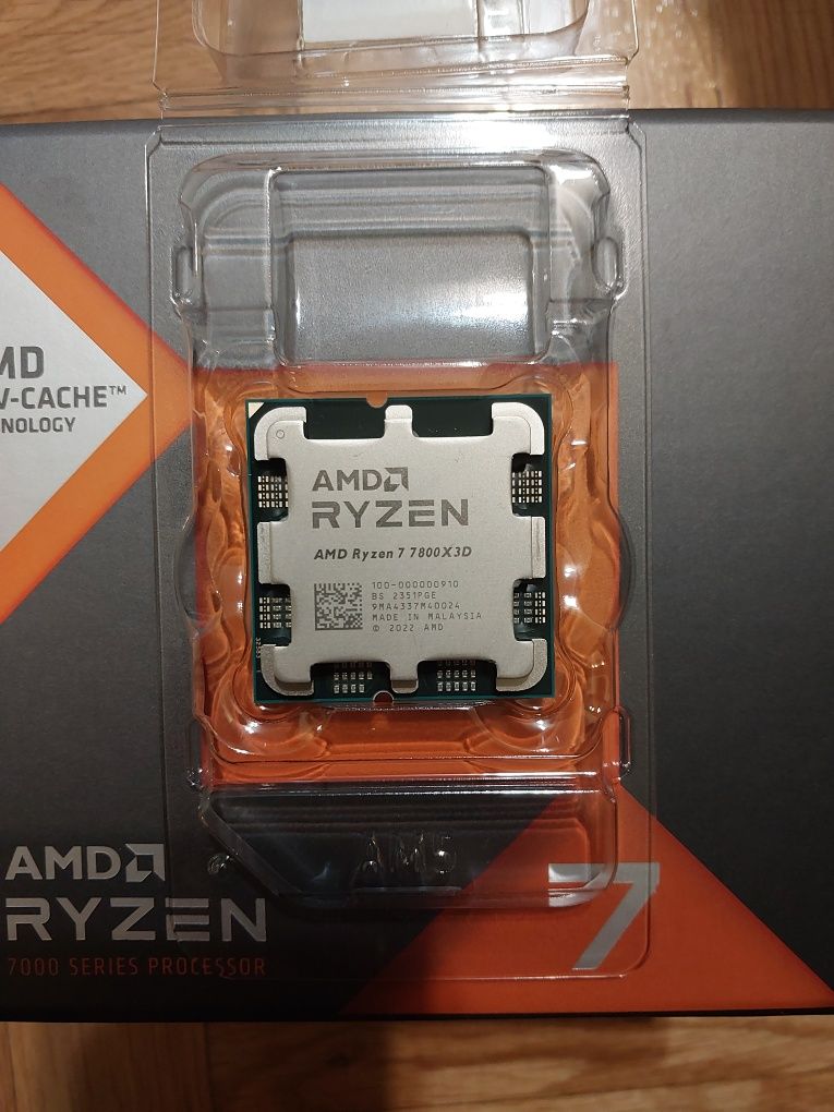 процесор AMD Ryzen 7 7800X3D , 8-ядрен, L3 Cache: 96 MB