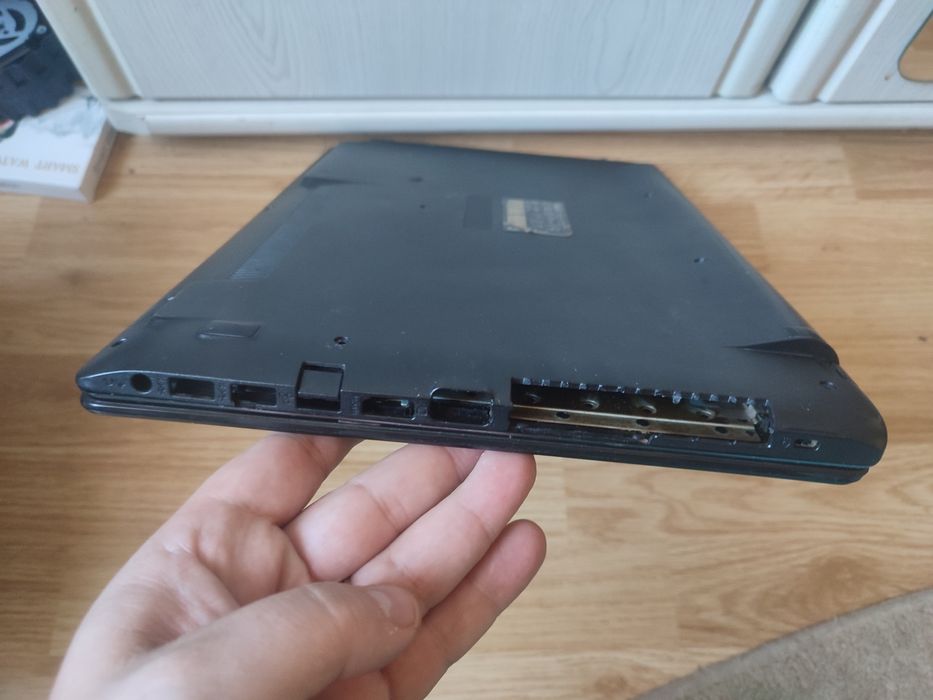 Carcasa Completa + Balamale + Tastatura - Asus X550D