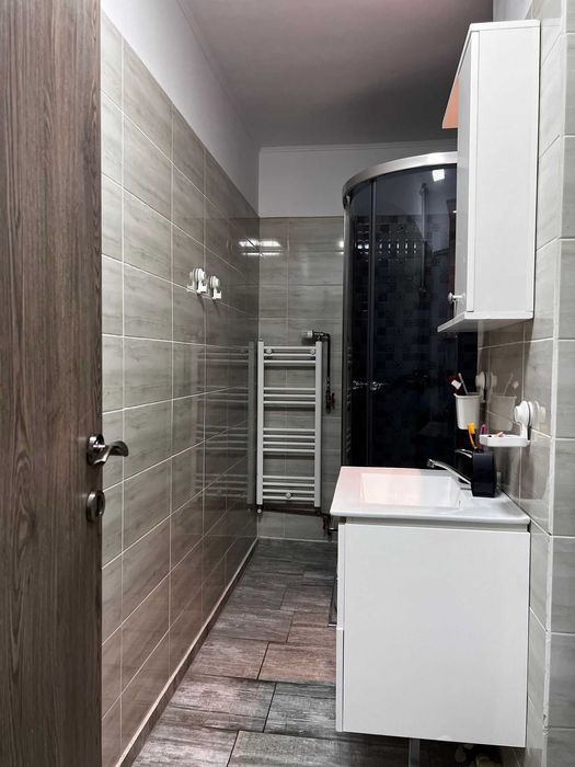 Inchiriez garsoniera Mall Vitan ,etaj 1 complet echipata /sector 3