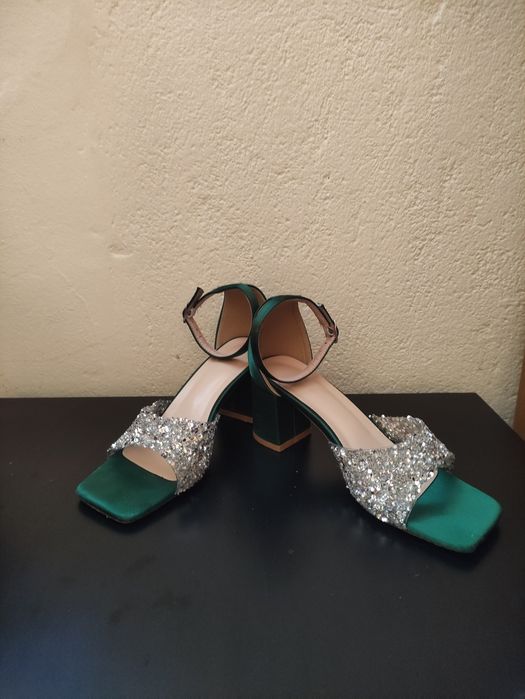 Обувки за сватби и поводи