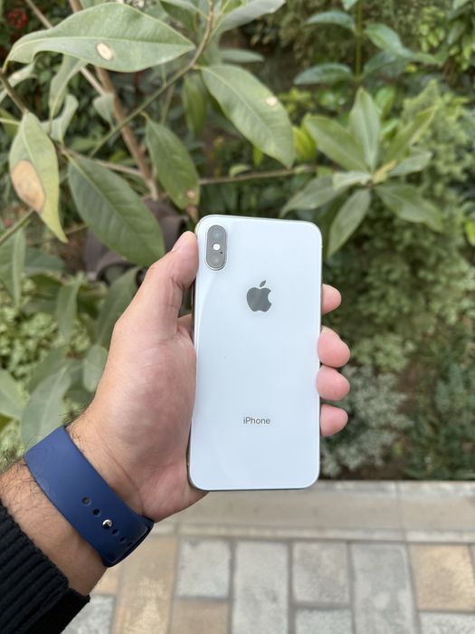 Iphone x ayfon x 64gb LL/A sotiladi holati ideal aybi yo face ishlidi