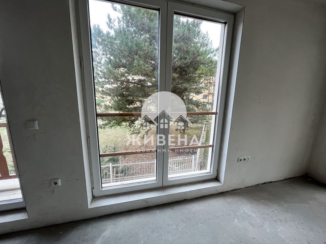 Продава се Хотел в к.к. Св.Св. Константин и Елена - 541 кв.м за 1781 €/кв.м - Снимка #1