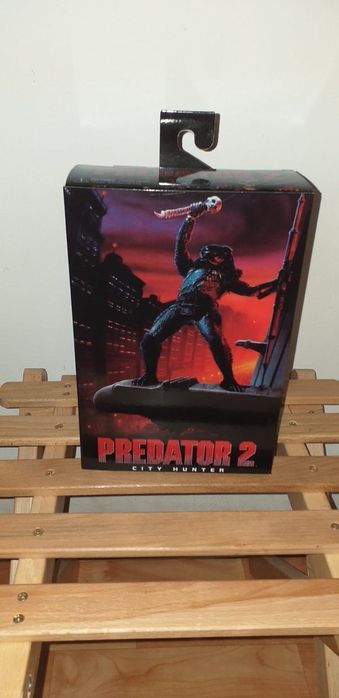 Figurina Predator 2 - City Hunter NECA Brand new in box