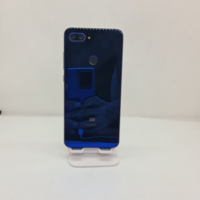 Mi 8 lite sotiladi dastavka bor