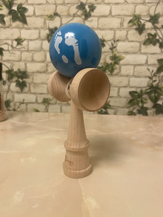 Kendama usa din lemn