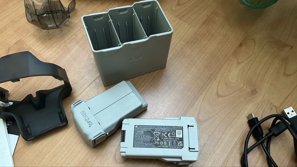 Husa dji mini 4 pro plus telecomanda rcn2 + dock cu baterii