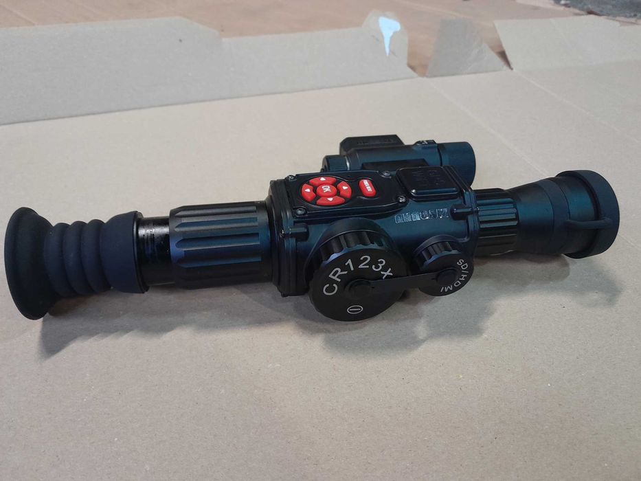 Дигитален прицел за нощно виждане