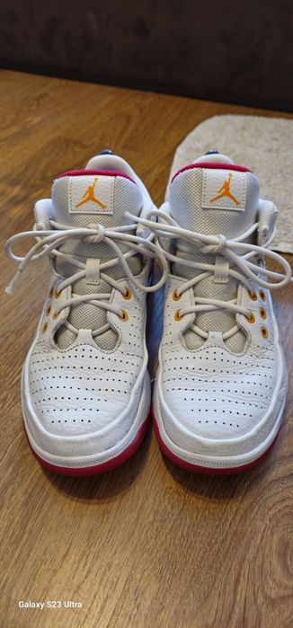 Jordan Max Aura 5
