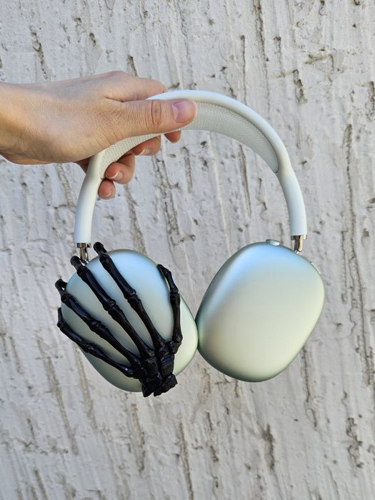 Накладки на наушники Airpods Max - Skeleton's hand