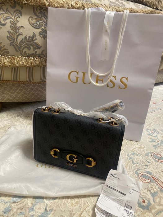 Кросбоди сумка Guess