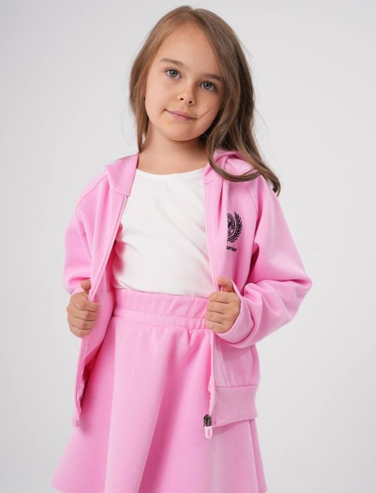 Костюмчики на девочек