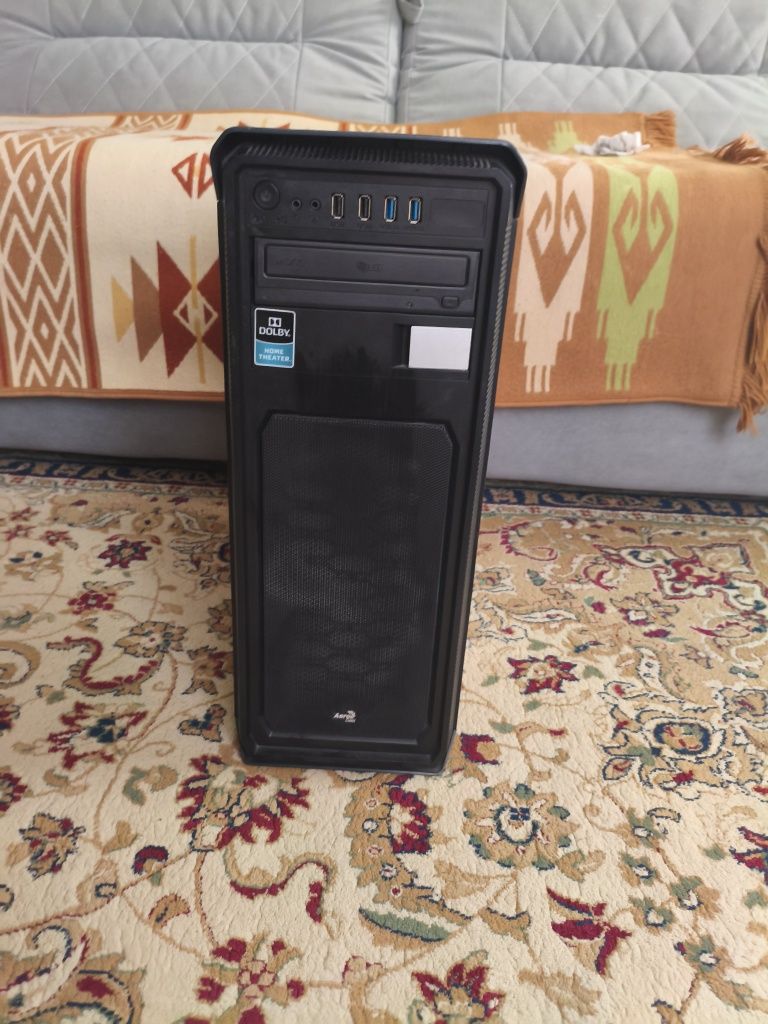Корпус для ПК AeroCool