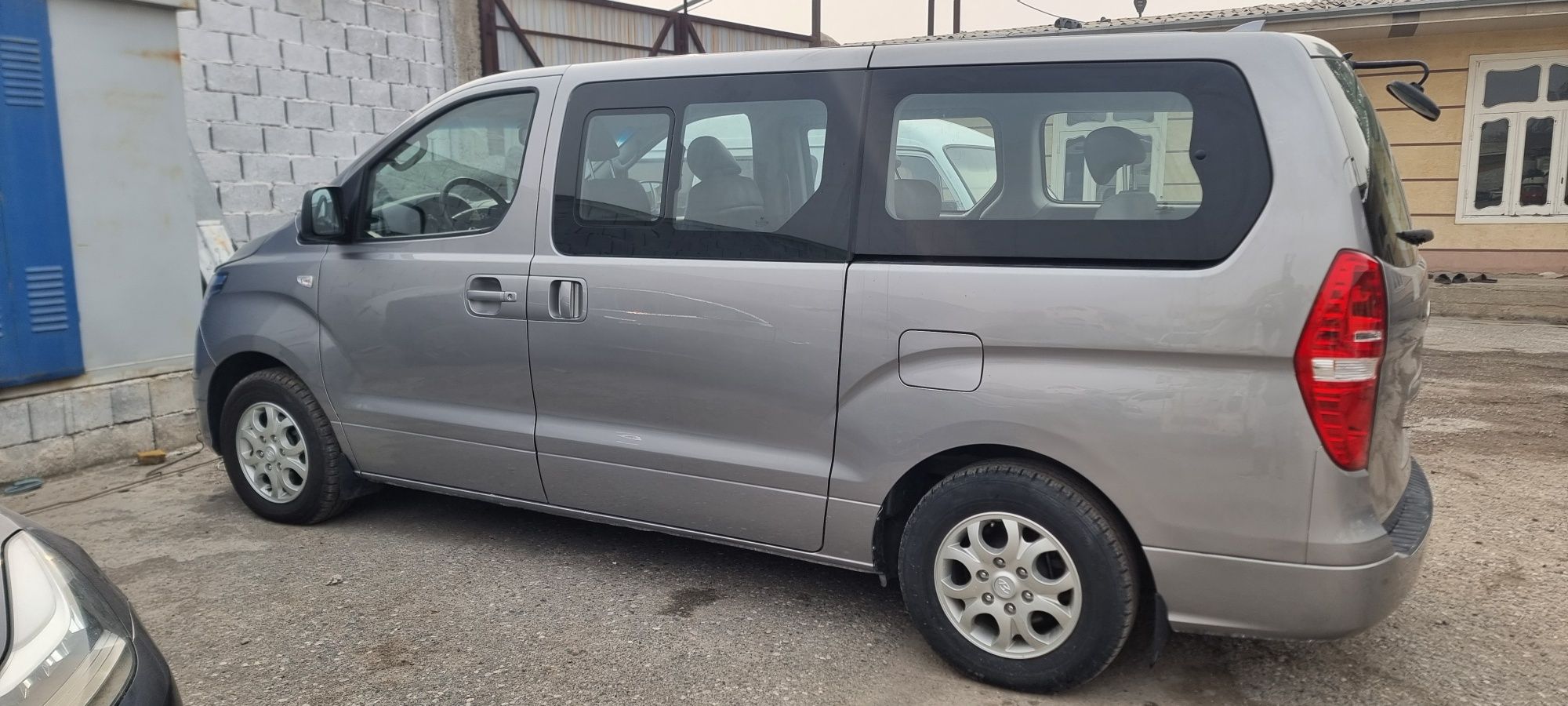 Hyundai Grand Starex 2020 LPG