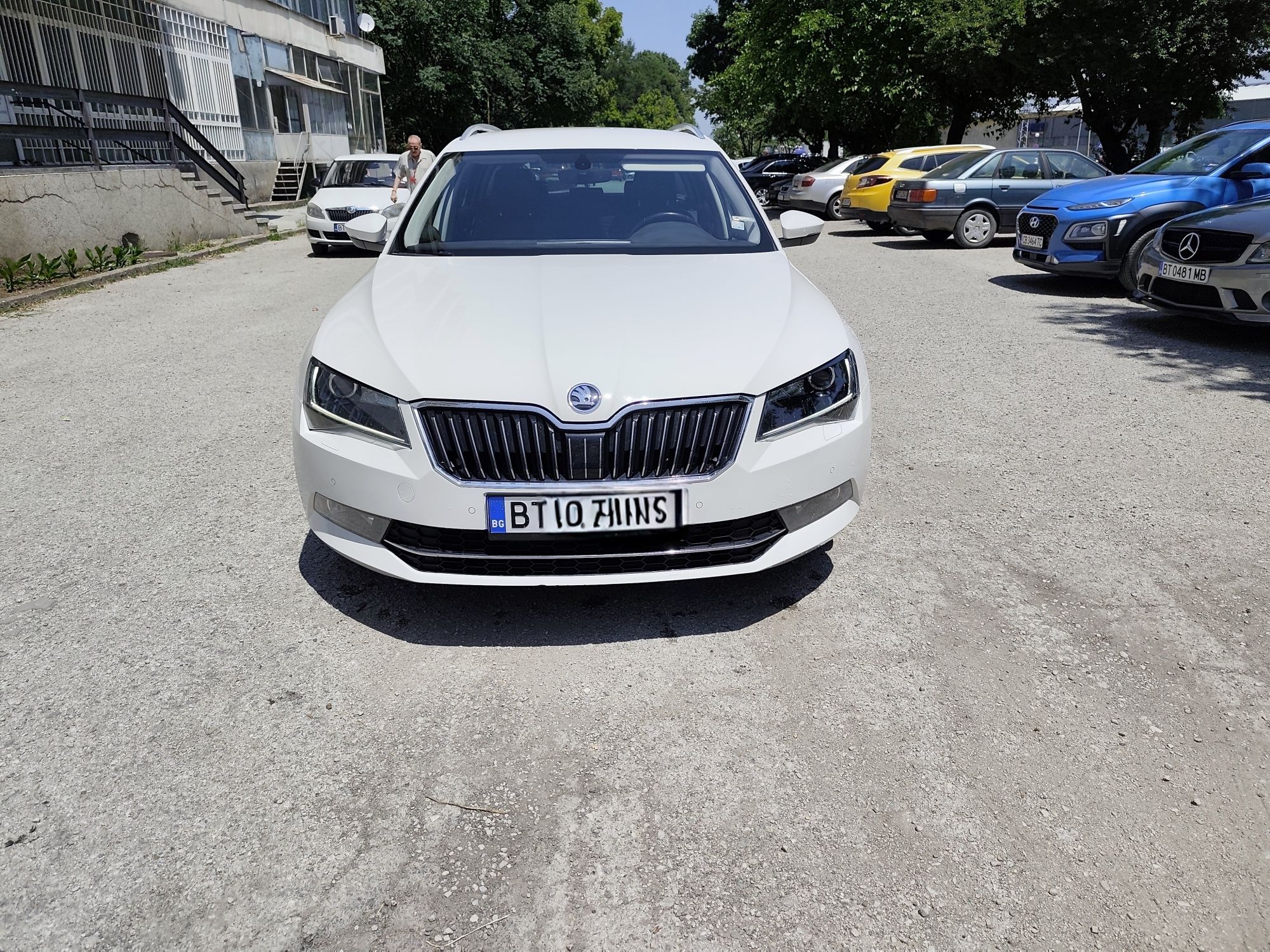 Škoda Superb Combi 2.0 TDI / 150 к.с. / 6 ск. / 2016 г. / Кожен салон