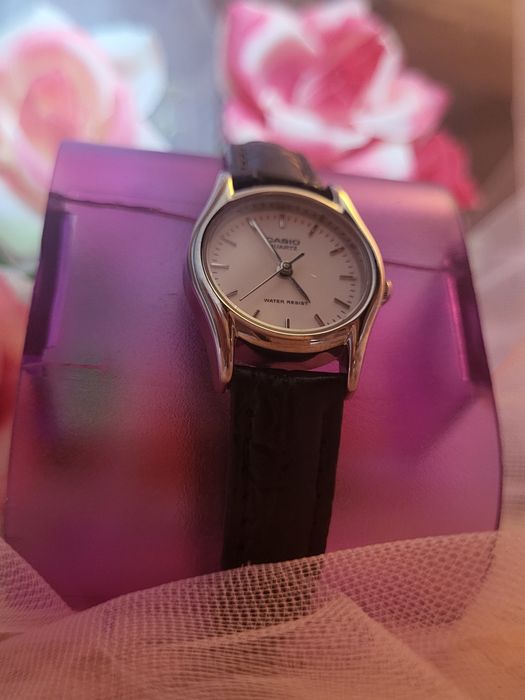 Ceas Casio quartz, pentru femei