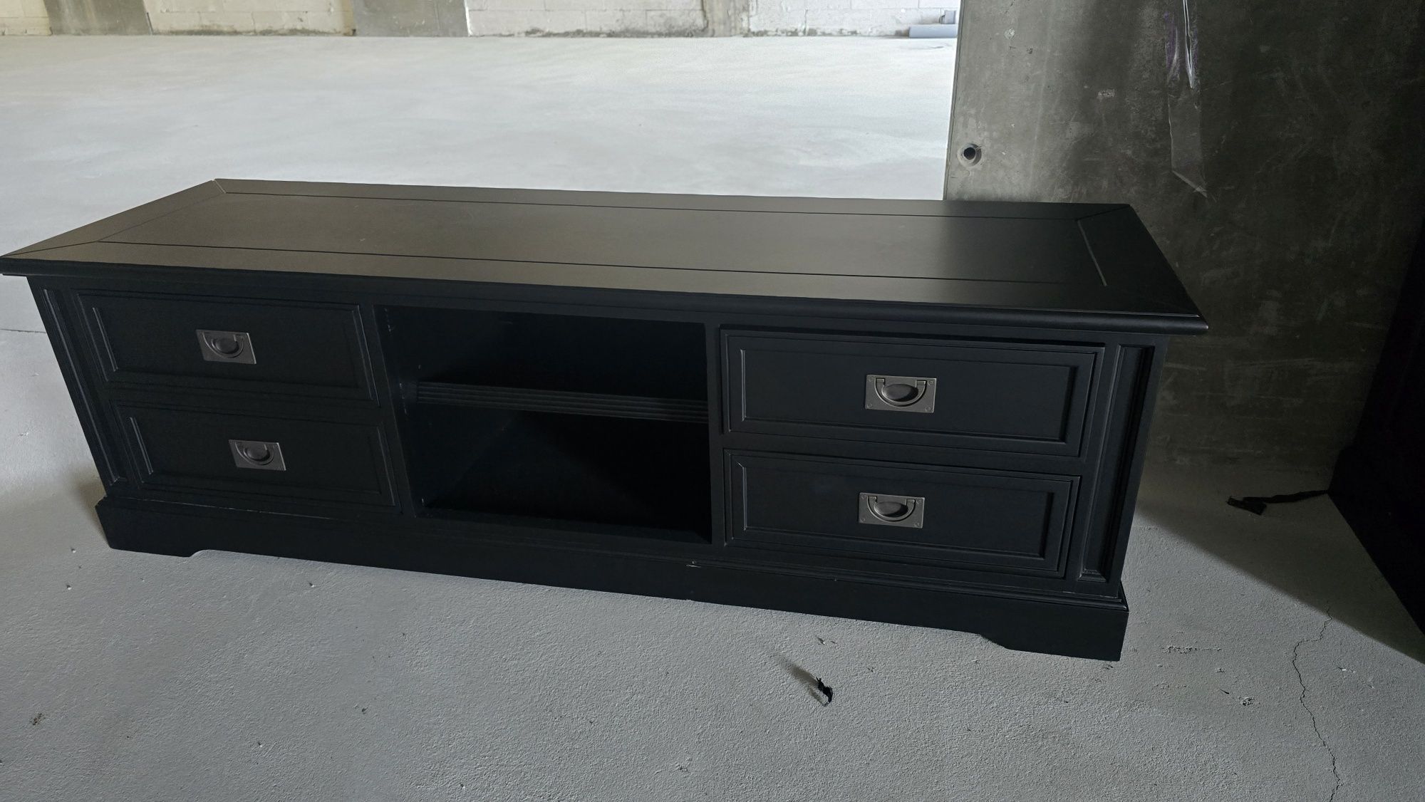 Mobilier lemn masiv