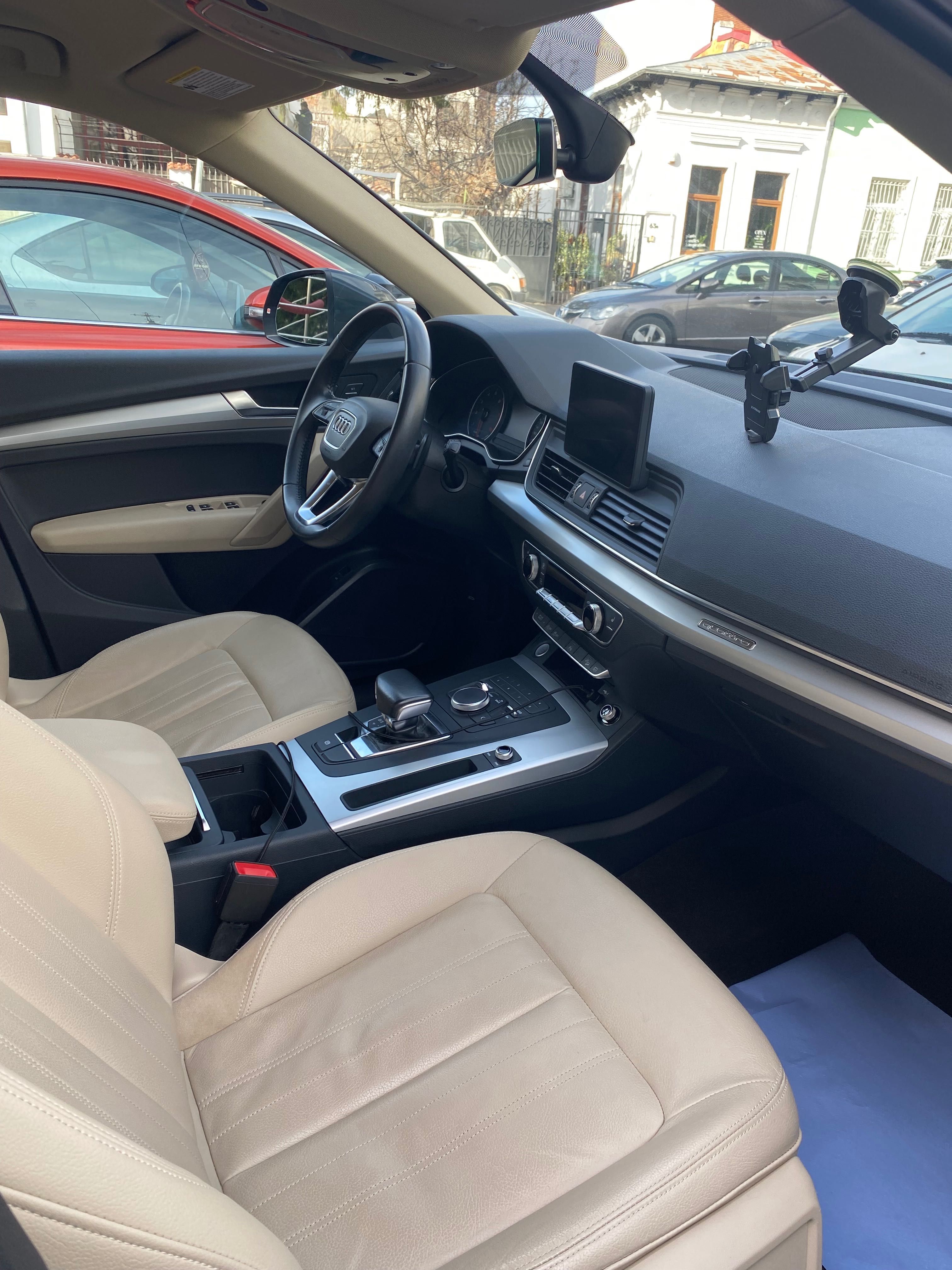 Vând Audi 2019 Q5 Benzina