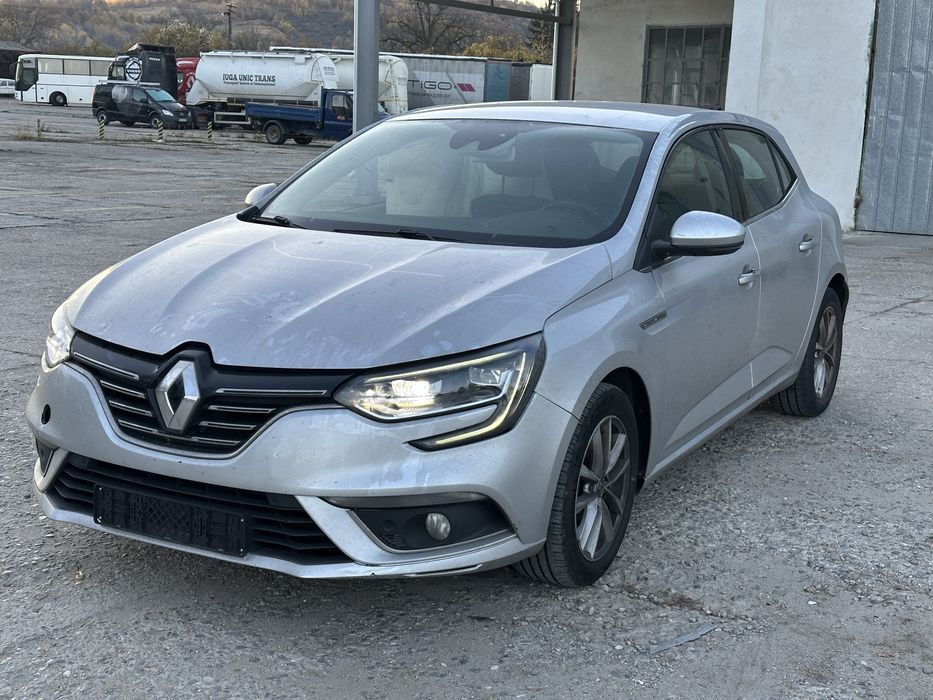 Avariat Automat 1.5 dci EURO 6 Faruri led