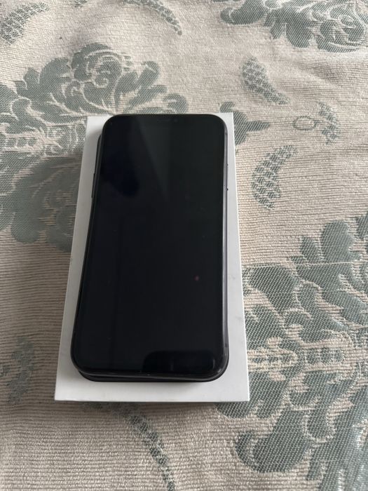 Iphone 11 быстрым торг, не плохой батарею держит