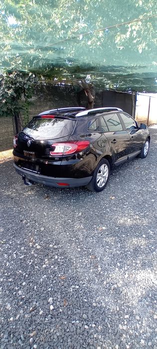 Renault megan 3  1.5 dci Km REALI se trec pe factura Carte service Ren