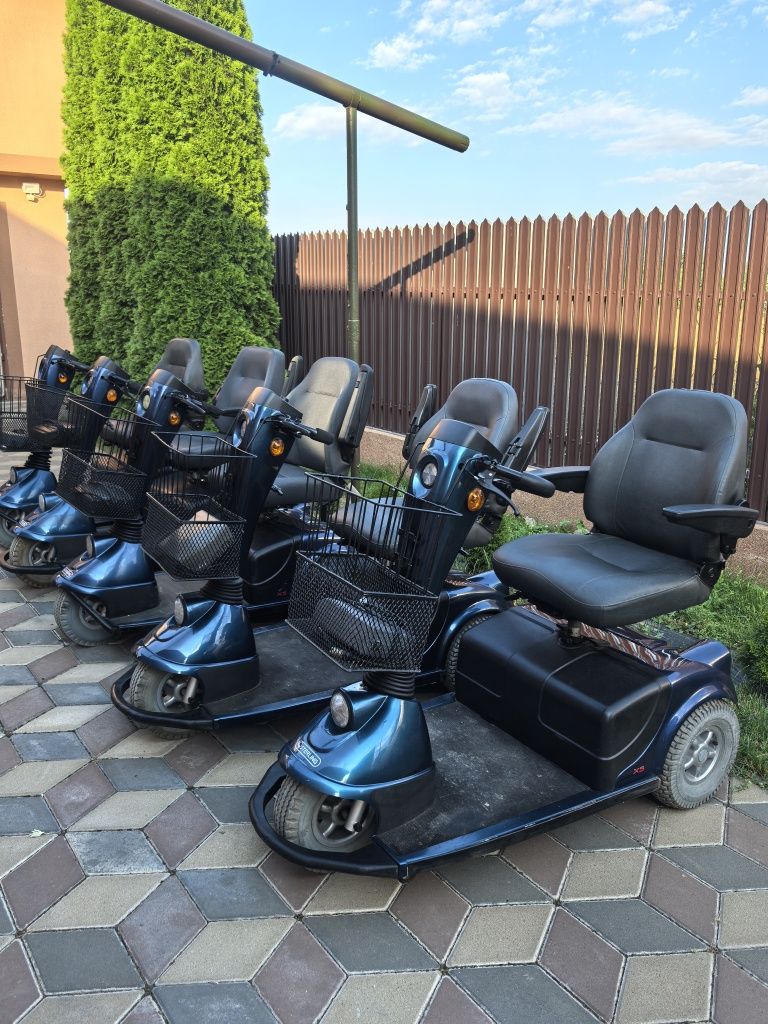 Vând scuter electric, triciclu, căruț, cărucior bătrâni