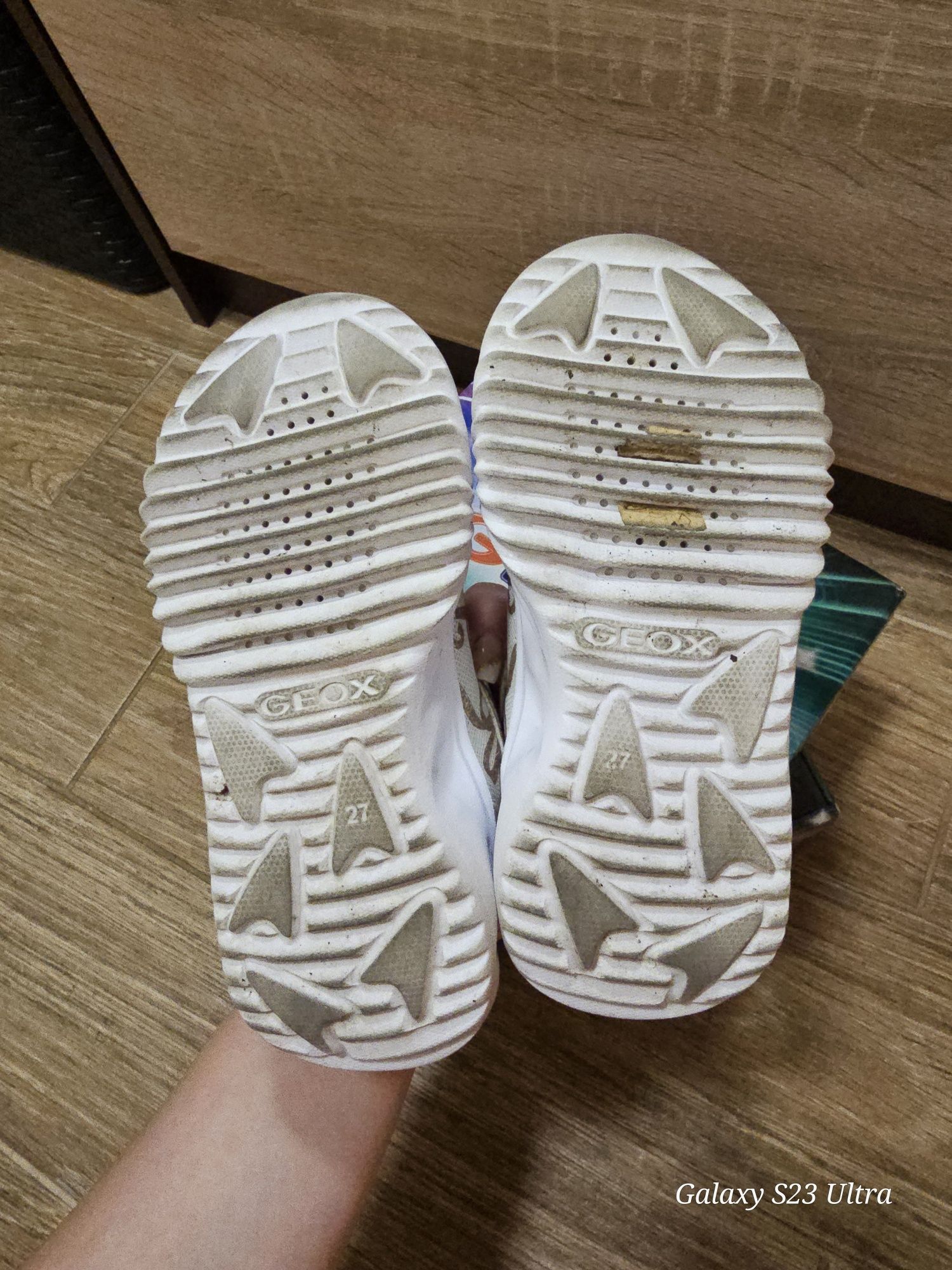 Детски маратонки Geox Lights