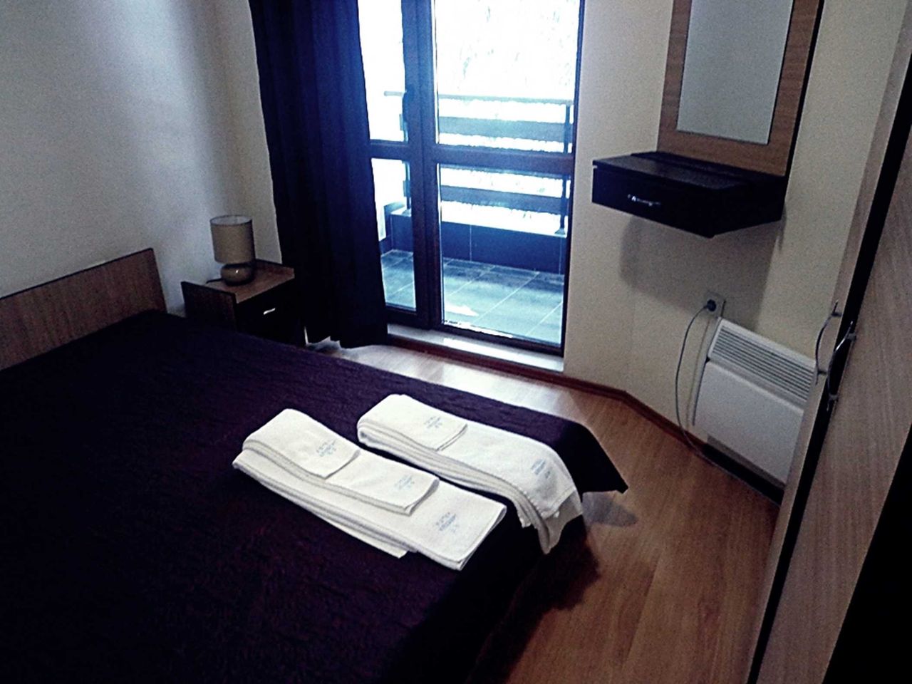 Дава се под наем Двустаен апартамент в к.к. Пампорово - 50 кв.м за 255 € - Снимка #1