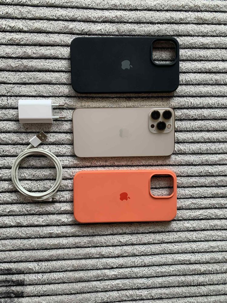 iPhone 13 Pro Max 128 Gold (Златен) Телефона е в отлично състояние