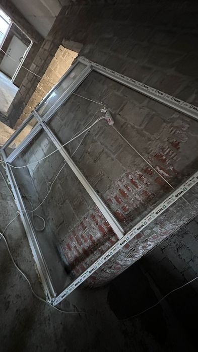 Продам витражн пластик с комплектом зеркал