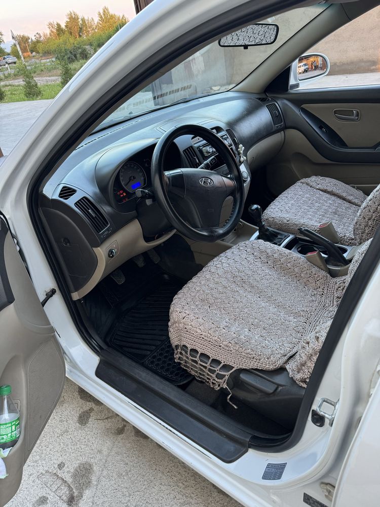 Hyundai avante 2008