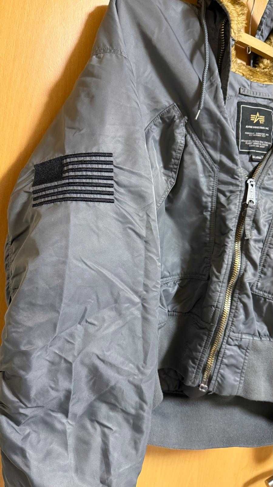 Oferta! Bomber Alpha Industries, XL ,oliv ,originala , stare f. buna.