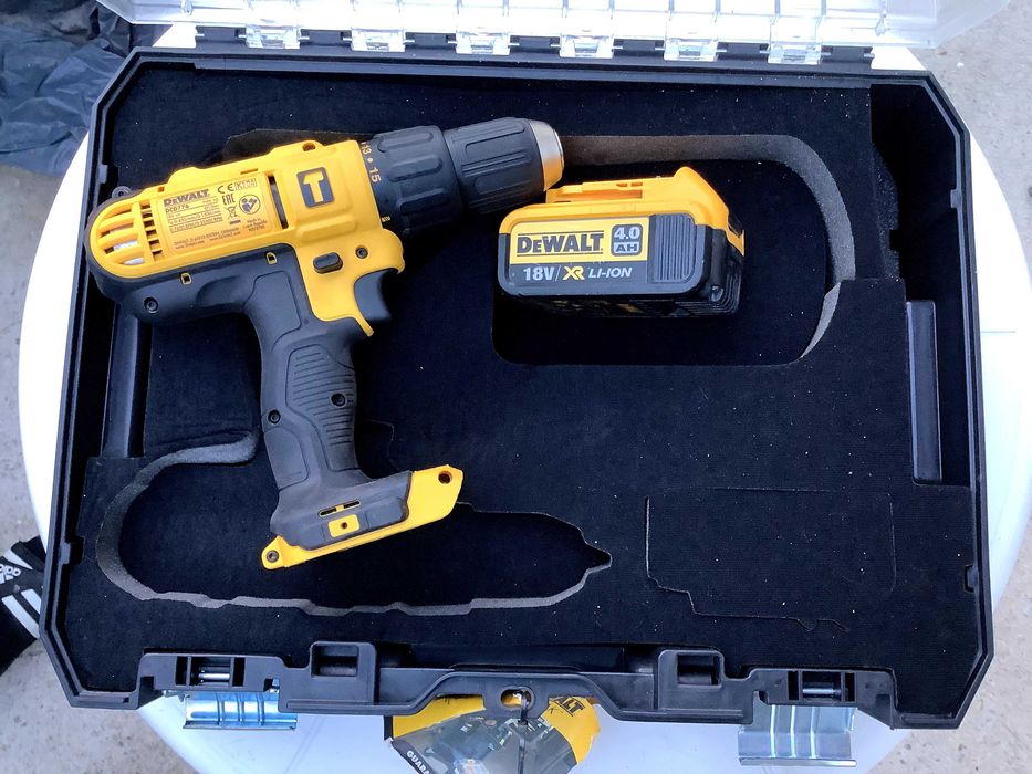 Винтоверт Dewalt 776/795
