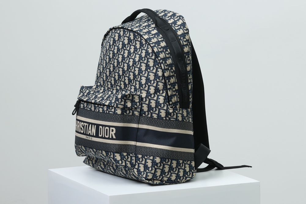 Rucsac Christian Dior, tip apremium