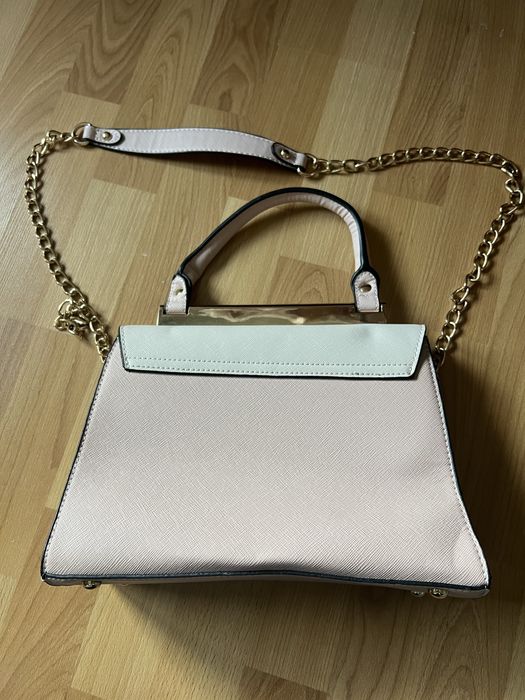 Дамска чанта