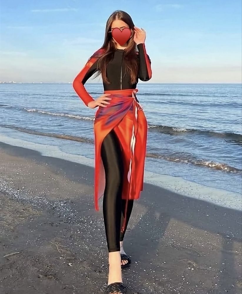 Закрытый купальник буркини