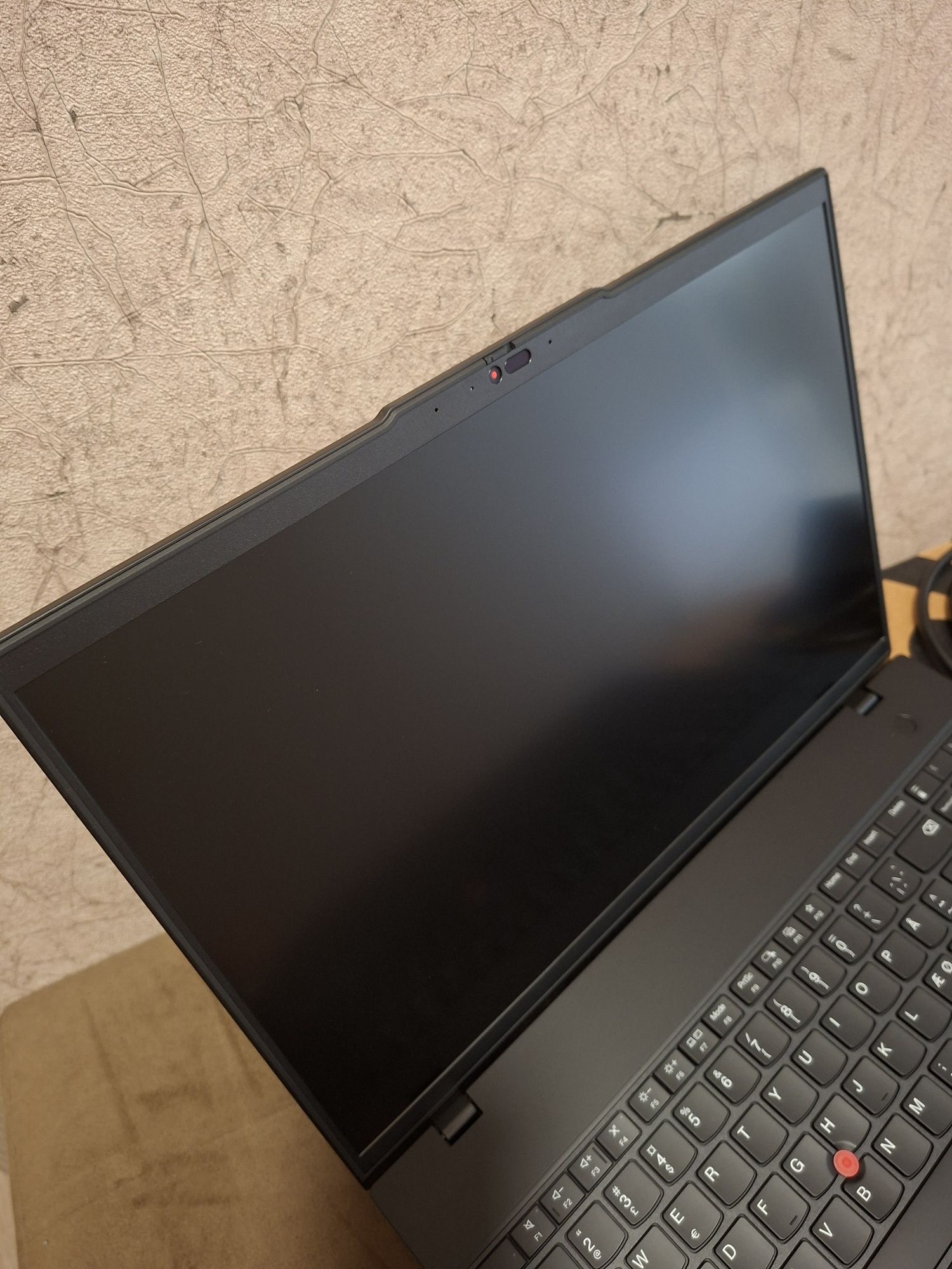 Thinkpad L16 Gen 1, 16" Fhd +, Ryzen 7535U, 16Gb, 512Ssd, Win 11