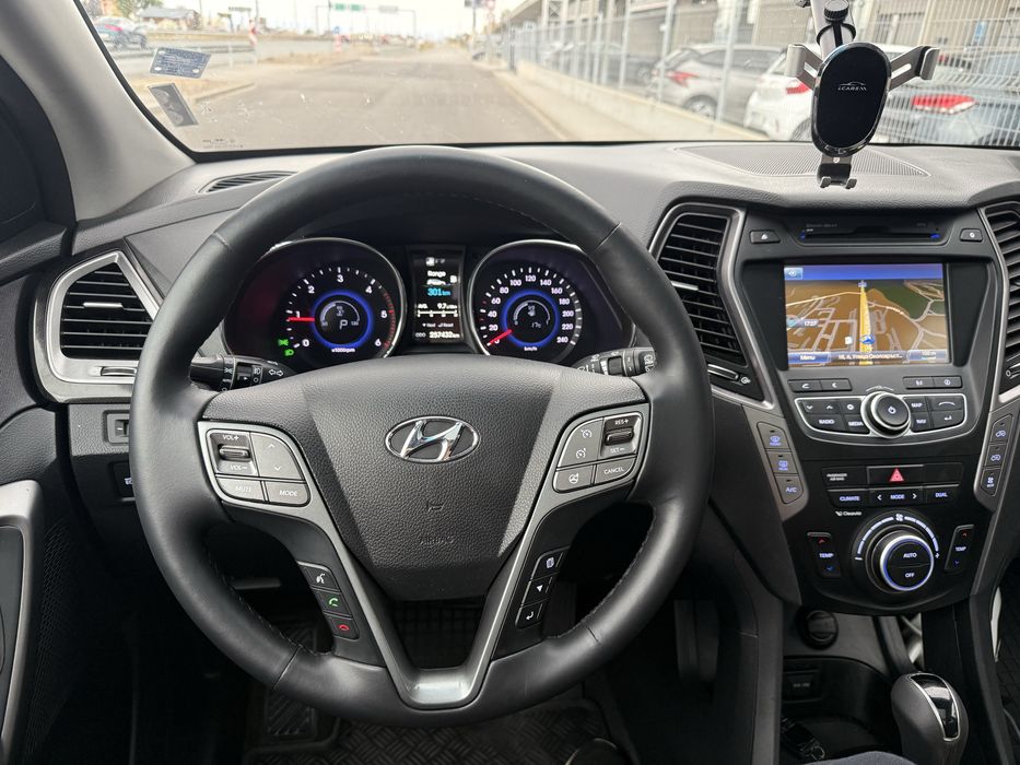 Hyundai Santa fe Grand