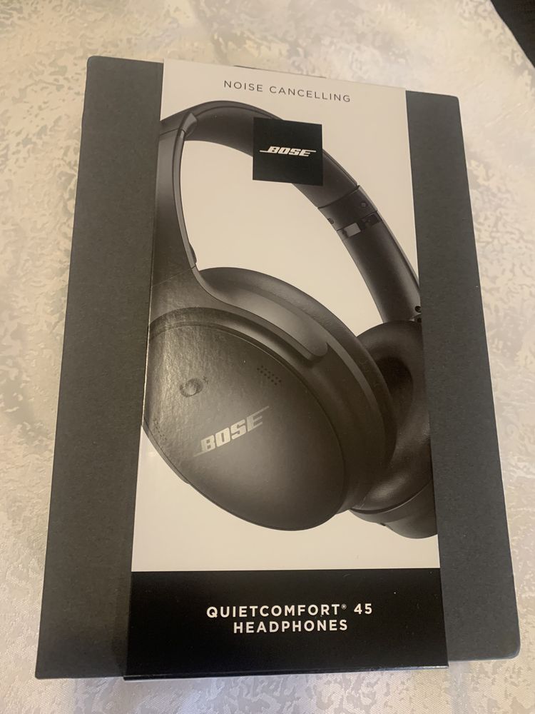 Bose QuietComfort 45,negru,autonomie 24 ore