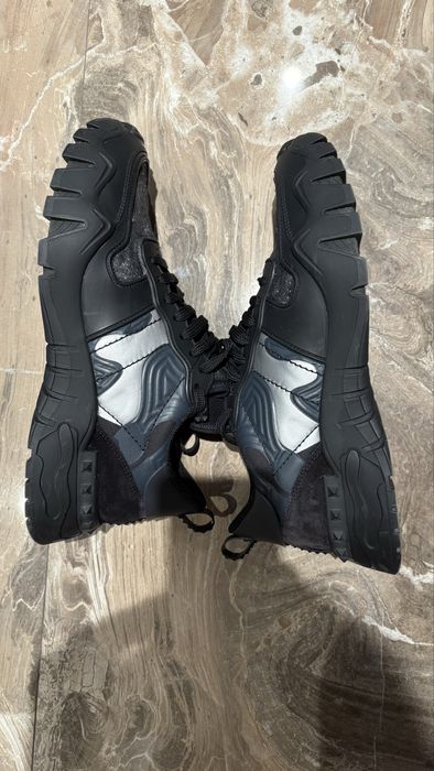 обувки Valentino Garavani..!