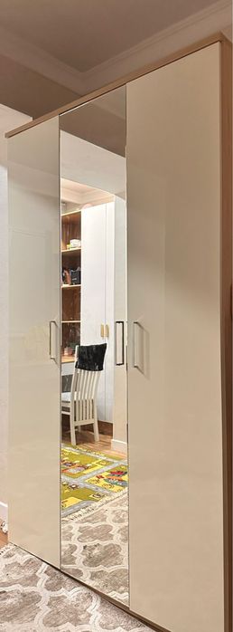 Продам шкаф 3х дверный Шатура